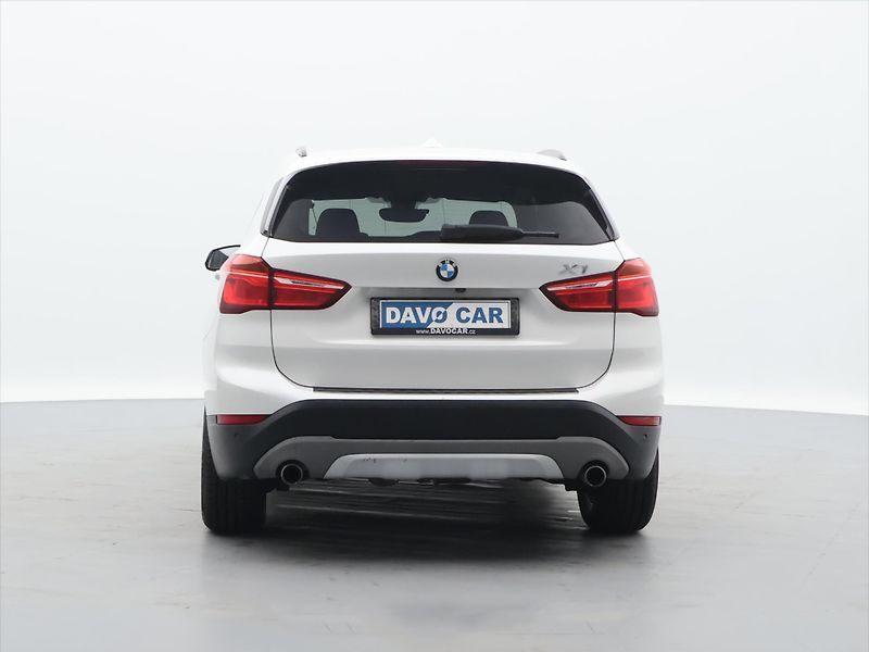 BMW X1 2.0 20d 140kW xDrive Aut. CZ - fotka 5 z 26