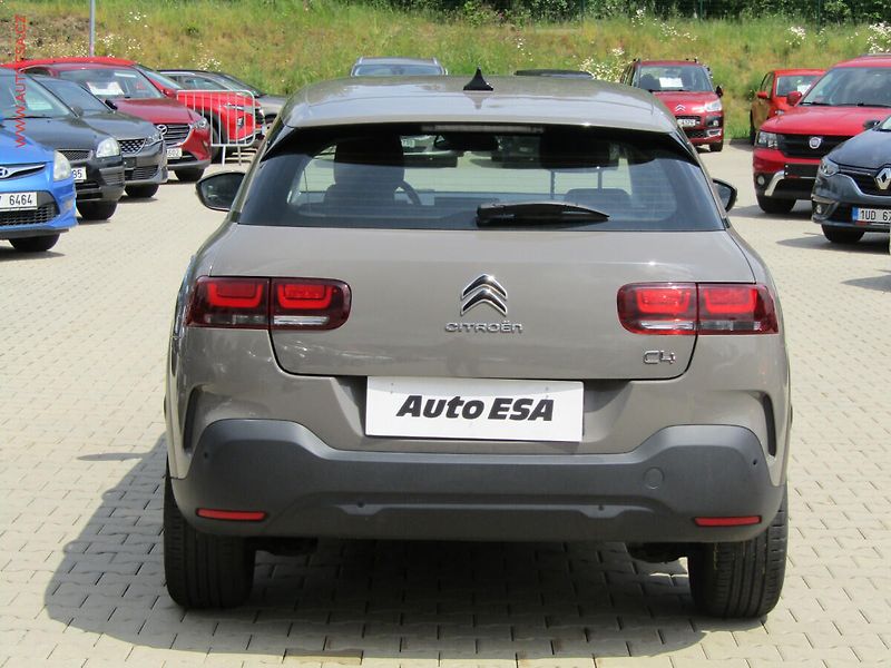 Citroën C4 Cactus (2018) 1.2 PT, ČR, servis.kniha - fotka 5 z 16