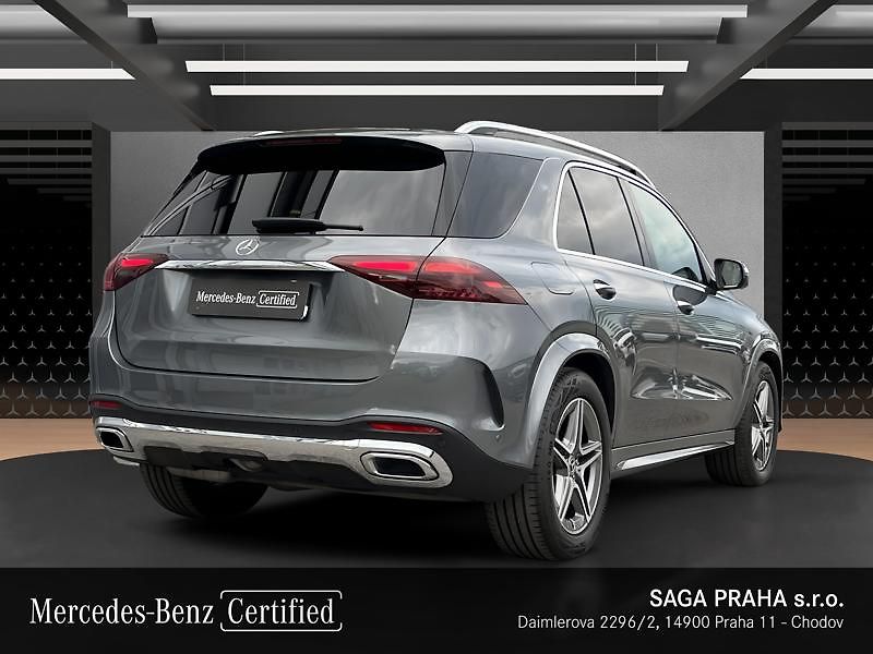 Mercedes-Benz GLE 300d 4MATIC AMG Line Airmatic - fotka 4 z 21