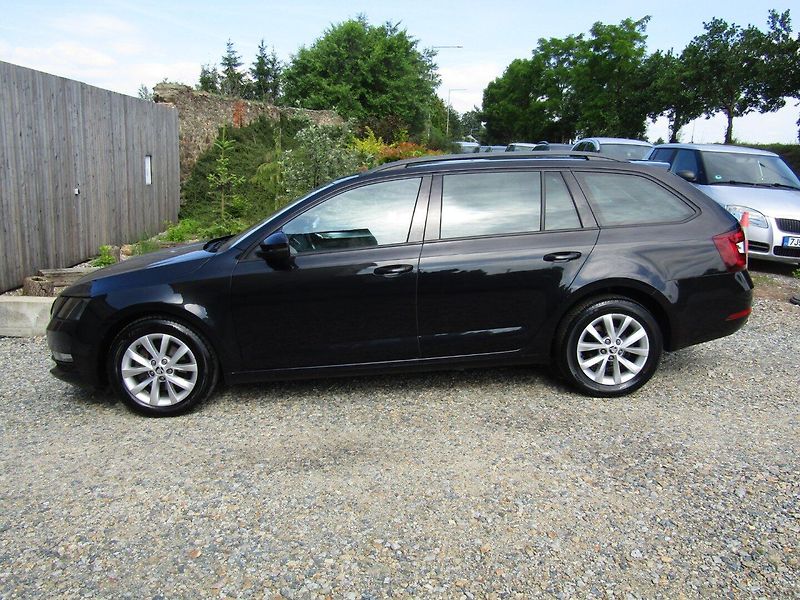 Škoda Octavia (2019) 1.5 TSI 110kW DSG - fotka 4 z 40