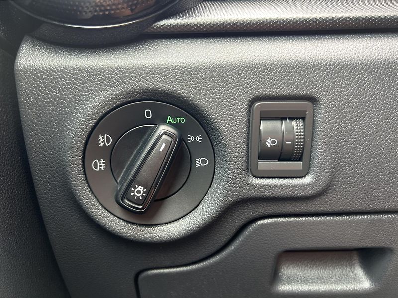 Škoda Fabia Ambition+ 1.0TSi 70kw PŮVOD ČR - fotka 13 z 44