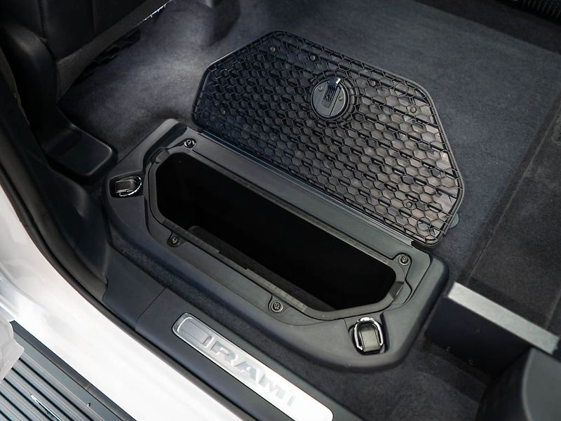 Dodge RAM (2024) 5.7 Limited Elite Edition LPG - fotka 40 z 48