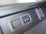Land Rover Range Rover Velar 3,0  Dynamic SE D300 - náhled 33