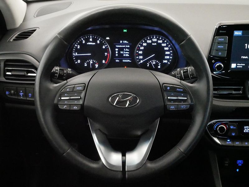Hyundai i30 - fotka 18 z 26
