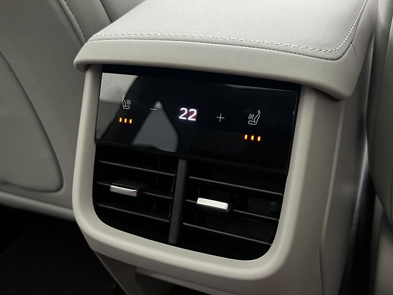 Volvo EX60 (2026) P10 PURE ELECTRIC ULTRA TWIN - fotka 54 z 54