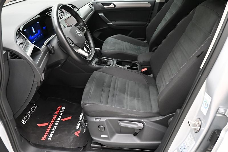 Volkswagen Touran 2,0 TDI 110kW DSG LED TAŽNÉ Zá - fotka 13 z 32