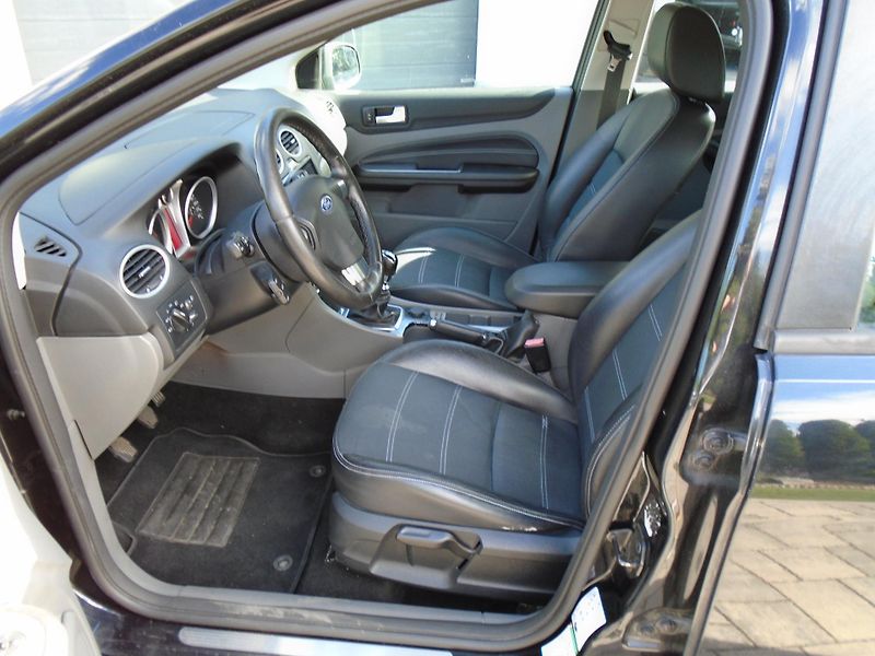 Ford Focus 2.0Tdci 100kW Titanium - fotka 10 z 25