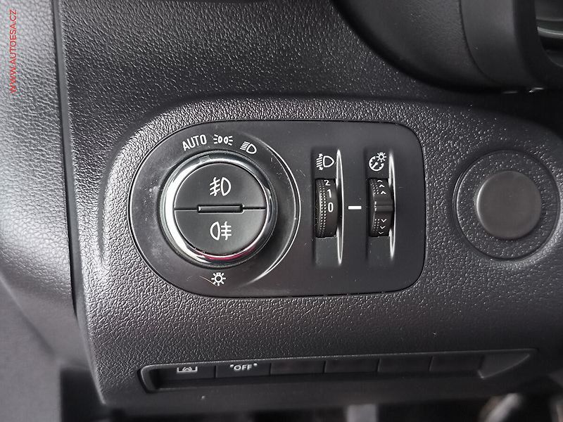 Opel Combo (2022) 1.5CDTi, 1.maj,ČR, Elegance - fotka 16 z 20