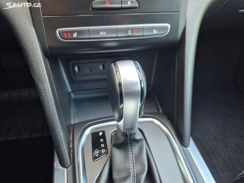Renault Mégane (2017) 1.2i Automat 97Kw - fotka 20 z 29