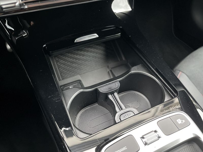 Mercedes-Benz Třídy A 180 AMG - fotka 27 z 27