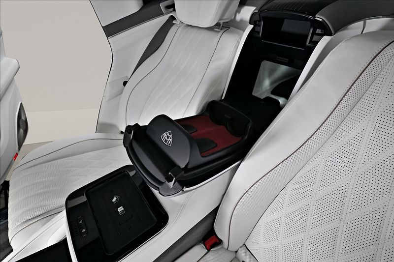 Mercedes-Benz GLS Maybach 600 4M/E-ACTIV/HUD - fotka 25 z 28