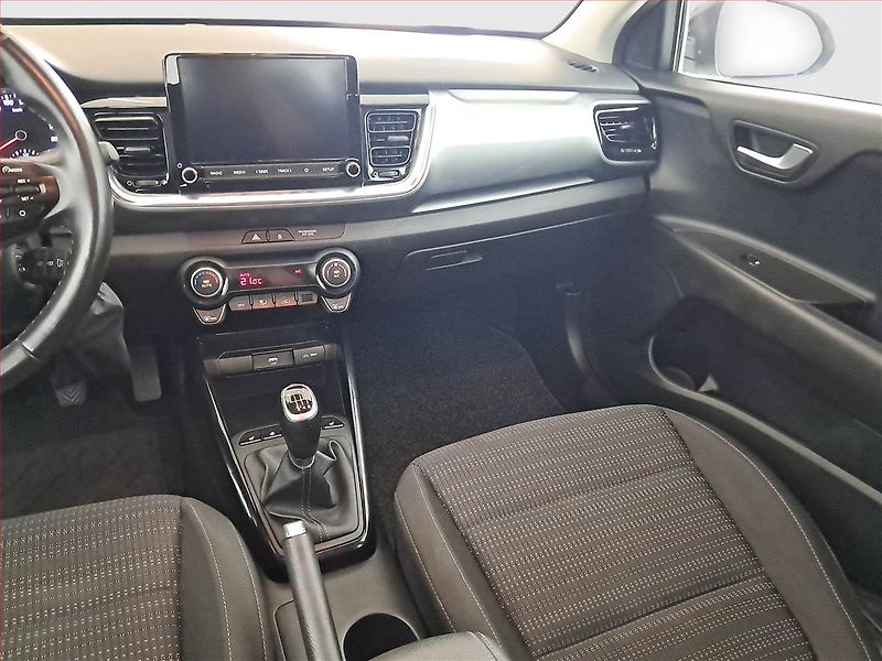Kia Stonic (2023) Exclusive 1.0 T-GDI, EXCLUSIVE - fotka 8 z 26