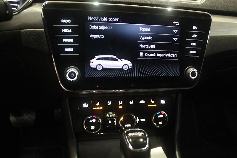 Škoda Superb (2023) 10kW,Tažné,Nez. topení,Matrix - fotka 27 z 30