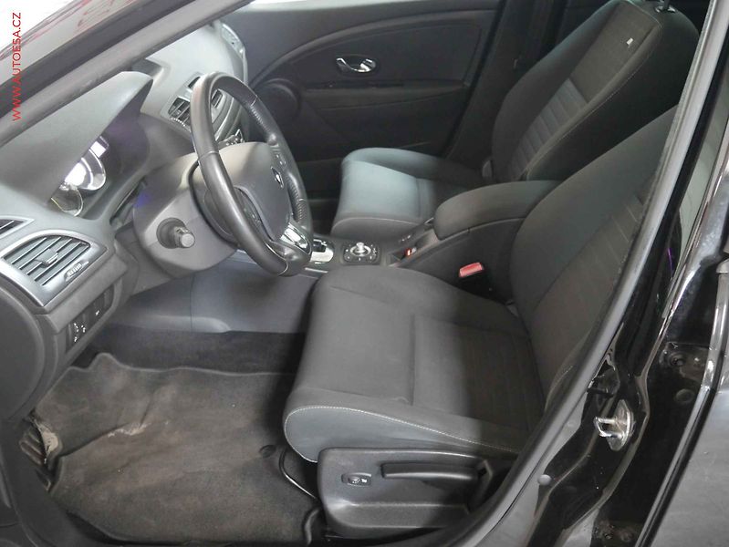 Renault Mégane (2015) 1.5 dCi, Limited, AT, TZ - fotka 9 z 22