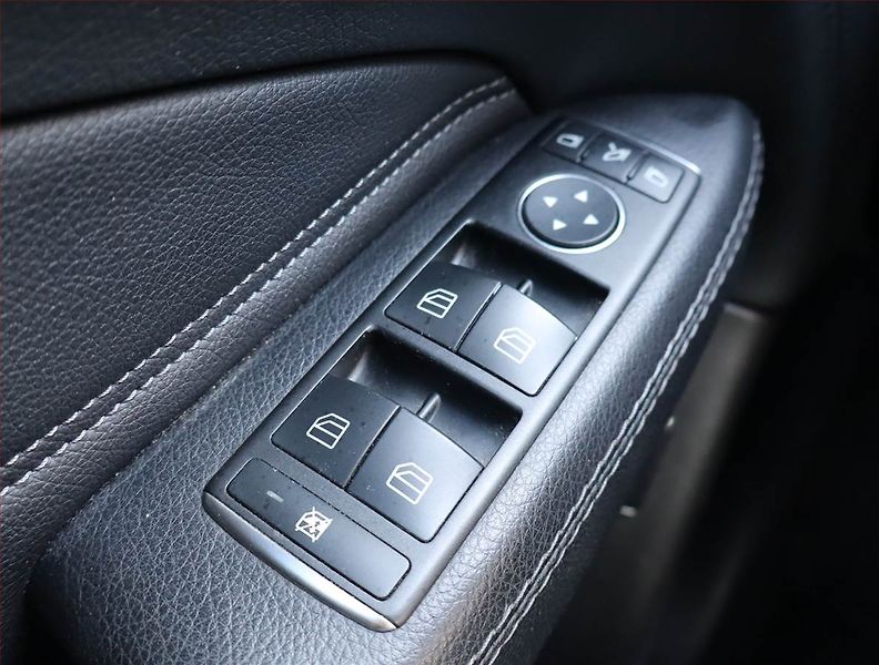 Mercedes-Benz GLE (2017) 350 d - fotka 16 z 20