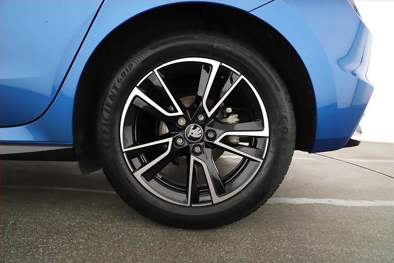 Škoda Fabia (2025) 1.5 TSI, MONTE CARLO, AUTOMAT - fotka 12 z 21