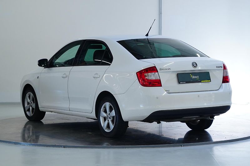 Škoda Rapid - fotka 7 z 26