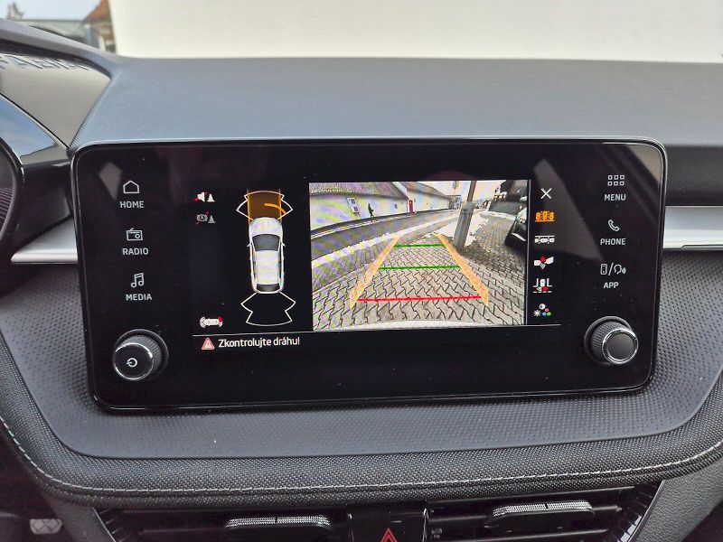 Škoda Fabia (2024) Top Selection 1.0 TSI 85 kW 6° - fotka 24 z 32