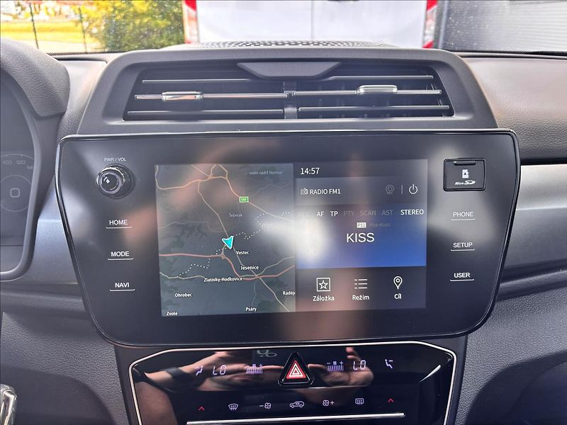 KGM Tivoli 1,5 GDI 120kW 6AT Style - fotka 24 z 28