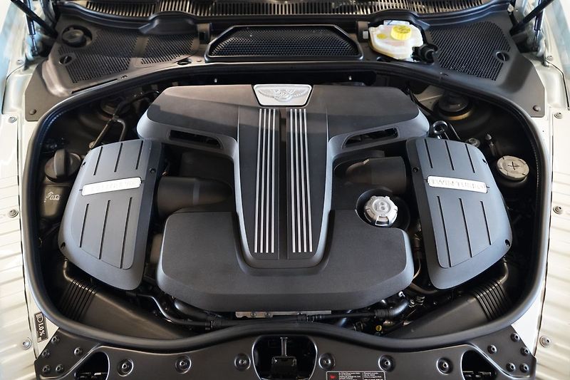Bentley Continental GTC Mulliner, Masáže, Ventilace - fotka 48 z 52