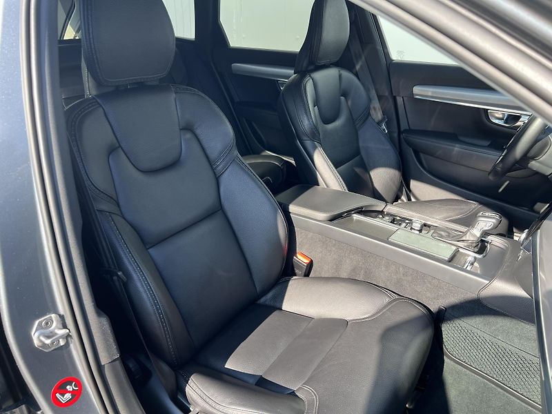 Volvo V90 (2019) 2.0d*173Kw*CrossCountry*4x4*AT - fotka 39 z 43