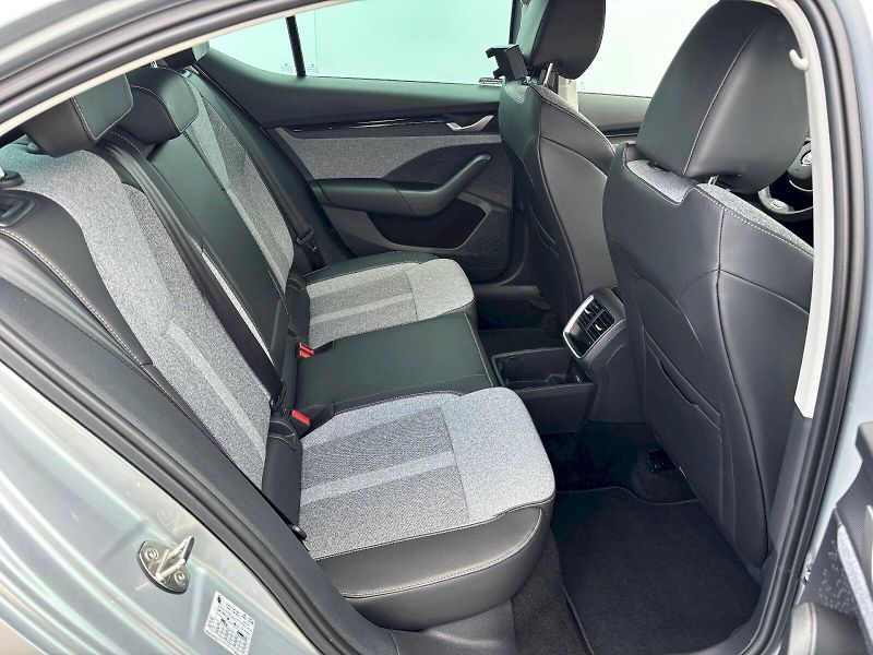 Škoda Octavia (2024) 1.5 TSI 110kW DSG Top Selectio - fotka 26 z 35