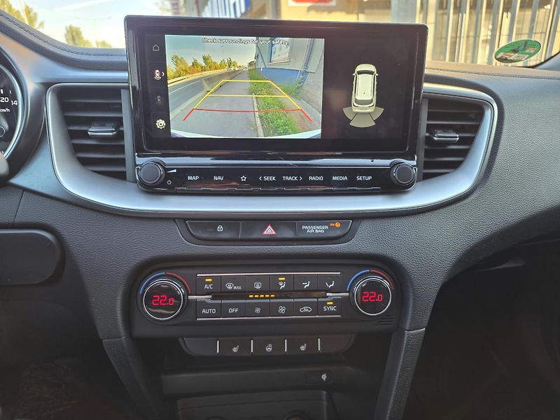 Kia Ceed 1.5-V ZÁRUCE-AUTOMAT - fotka 17 z 29