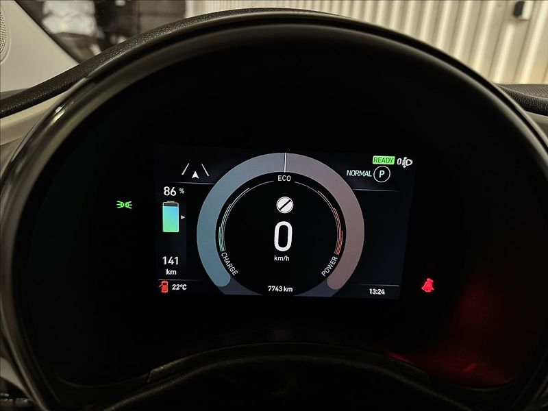 Fiat 500e ELECTRIC DRIVE 70kW ACTION - fotka 17 z 32