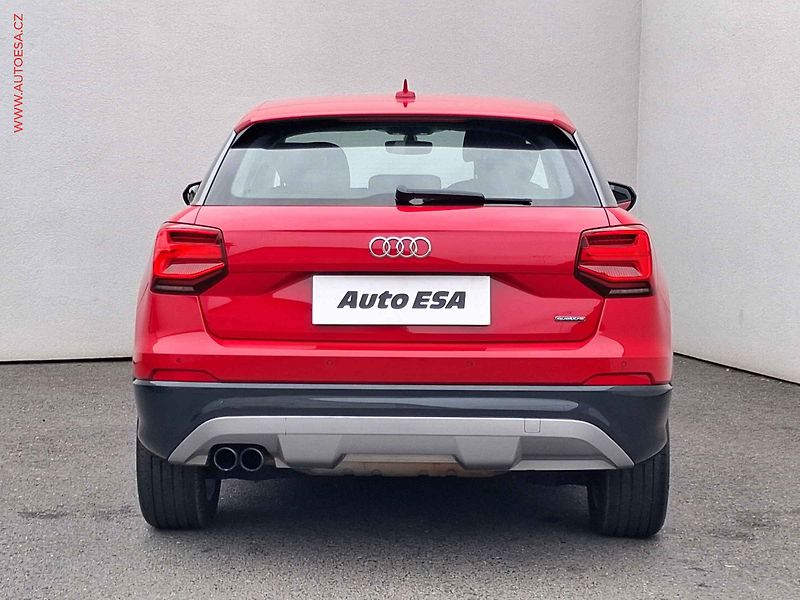 Audi Q2 (2018) 2.0 TFSi quattro, AT, LED - fotka 5 z 20