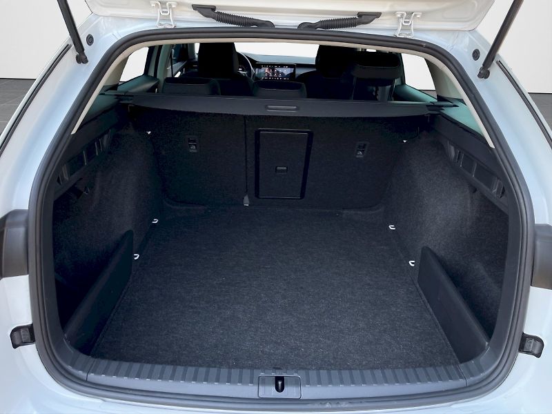 Škoda Octavia (2024) 1.5 TSI 110kW MHEV DSG Selecti - fotka 30 z 32