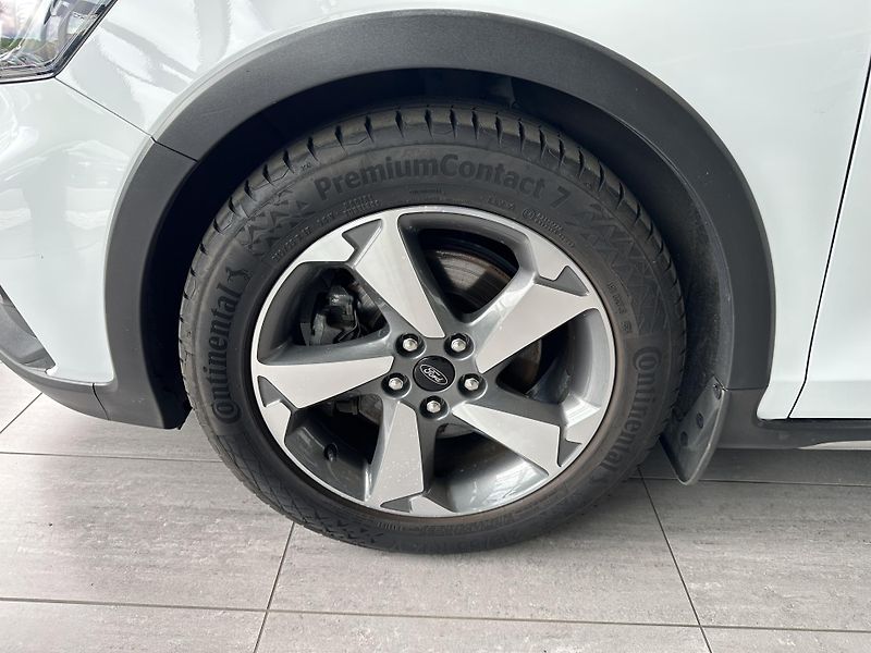 Ford Focus Active 2.0 EB 150k 5dv. aut. - fotka 8 z 27