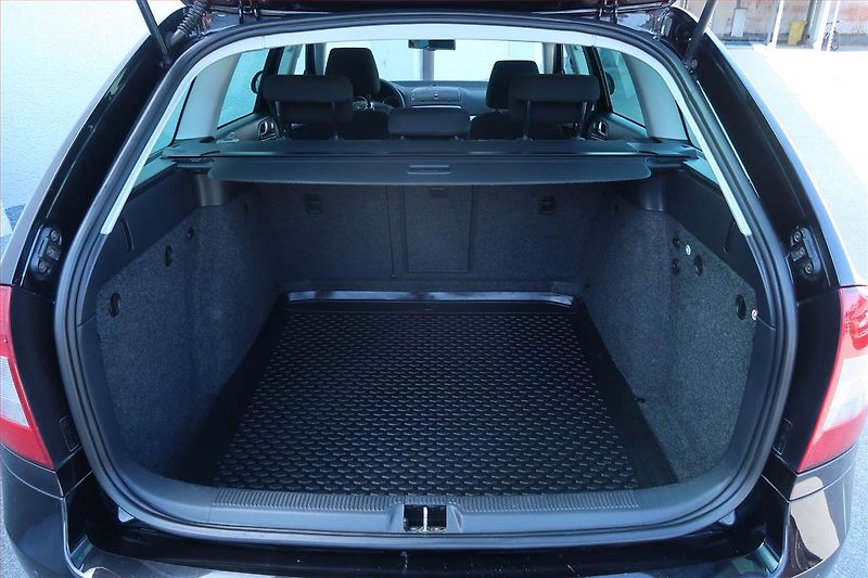 Škoda Octavia (2012) Ambition 1.2 TSI, Serv.kniha - fotka 14 z 18