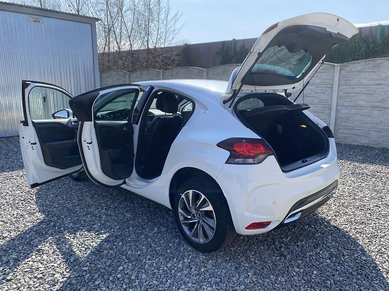 Citroën DS4 1.6i 16V 120PS EXCLUSIVE TOP!! - fotka 137 z 160