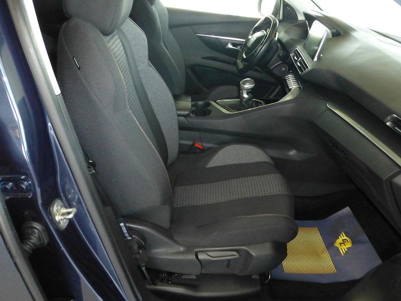 Peugeot 5008 (2020) 1,6HDI*7MÍST*ALU**Záruka 36měs - fotka 17 z 25