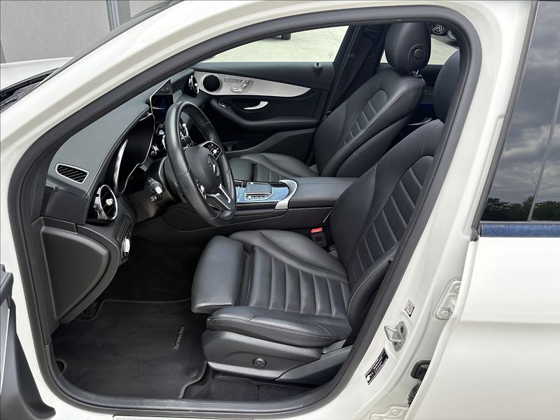 Mercedes-Benz GLC 200 145 KW 4MATIC CZ 1 DPH - fotka 23 z 37