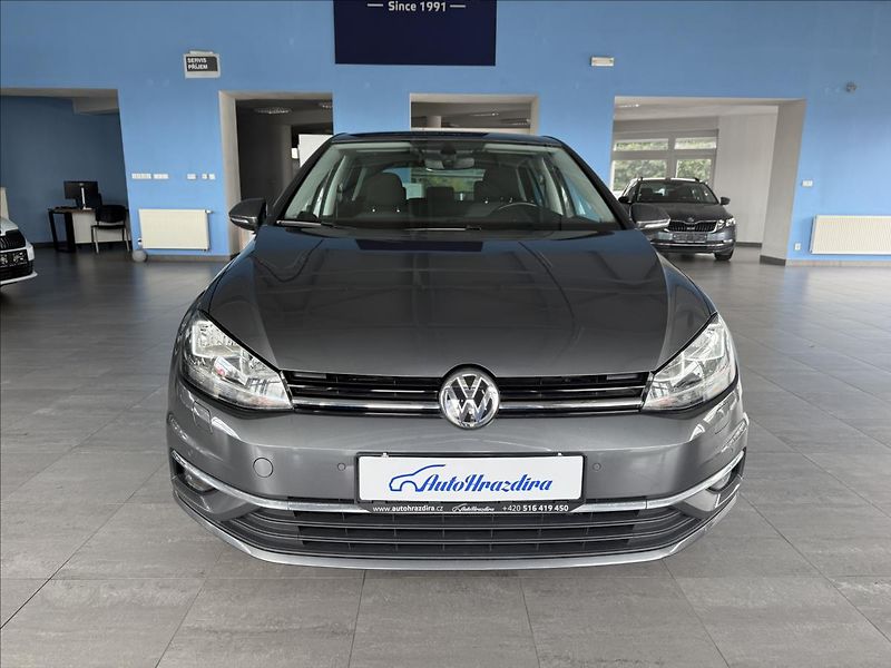 Volkswagen Golf 1,4   TSI,COMFORTLINE,SERVISKA - fotka 2 z 26
