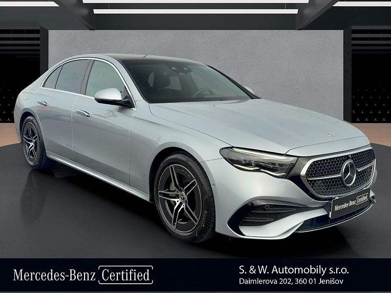 Mercedes-Benz Třídy E E 220 d 4MATIC AMG - fotka 3 z 39