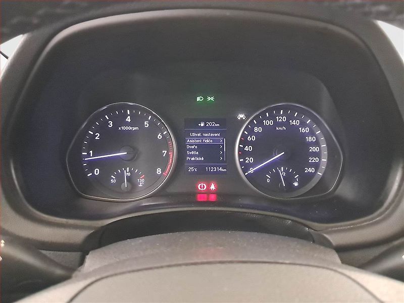 Hyundai i30 (2019) Style 1.4 T-GDI, ČR,1.maj - fotka 11 z 18