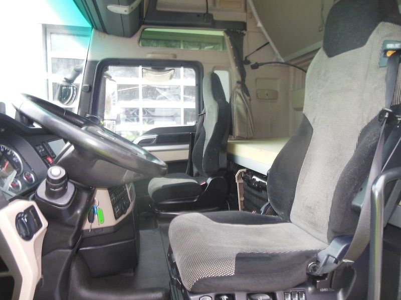 MAN TGX 18.470 XXL, LowDeck, Retarder - fotka 13 z 22