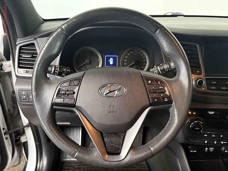 Hyundai Tucson (2018) 1.7 CRDi, 2.maj,ČR, Navi, AC - fotka 16 z 16