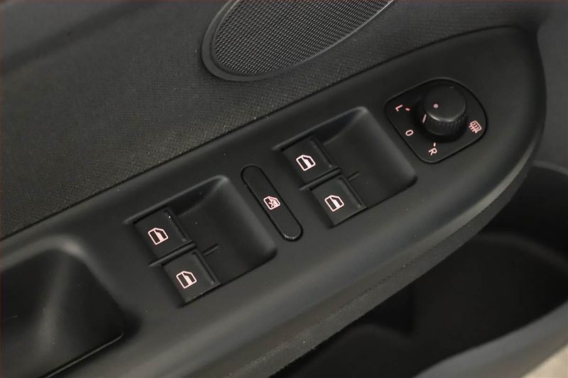 Volkswagen Golf Plus (2009) 1.4 TSI, Automat, Tempomat - fotka 9 z 13