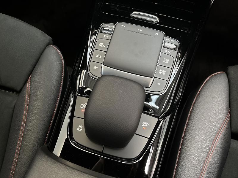 Mercedes-Benz Třídy A Třídy Mercedes-AMG A 45 S 4MAT - fotka 20 z 22