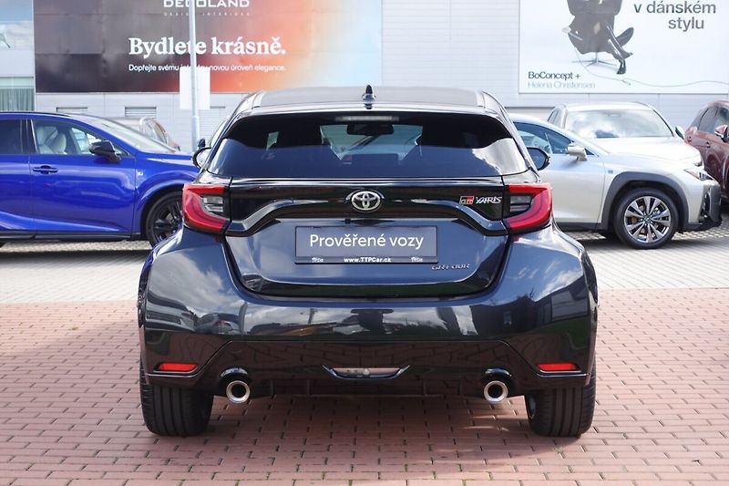 Toyota GR Yaris 1,6 Turbo Dynamic + Sport AWD - fotka 5 z 29