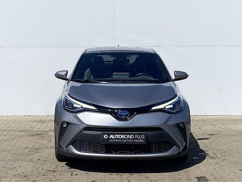 Toyota C-HR 1.8 HSD e-CVT Executive - fotka 4 z 20