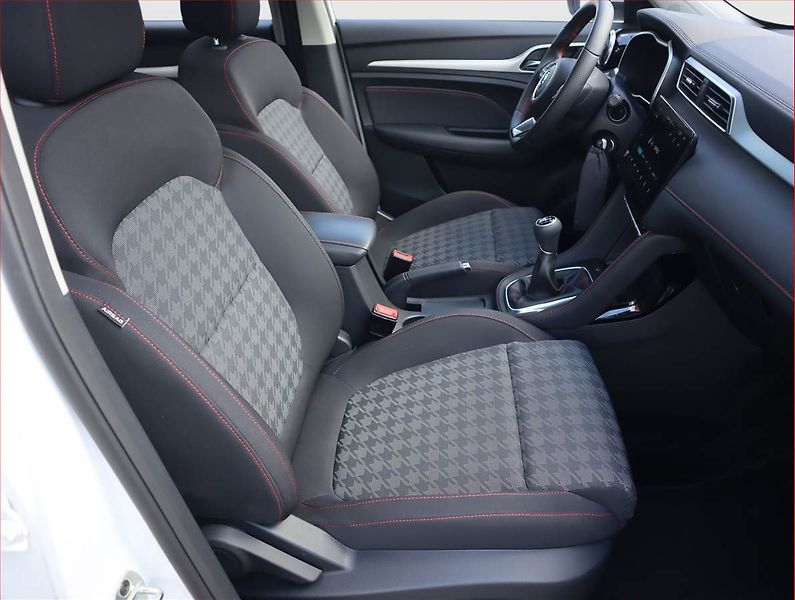 MG ZS (2025) 1.5 - fotka 9 z 18