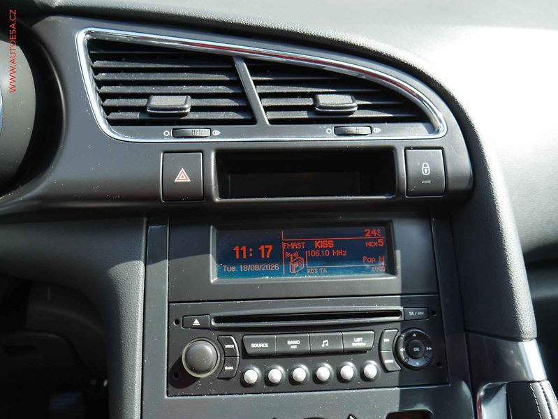 Peugeot 3008 (2011) 1.6VTi, AC, TZ, park.asist - fotka 14 z 17