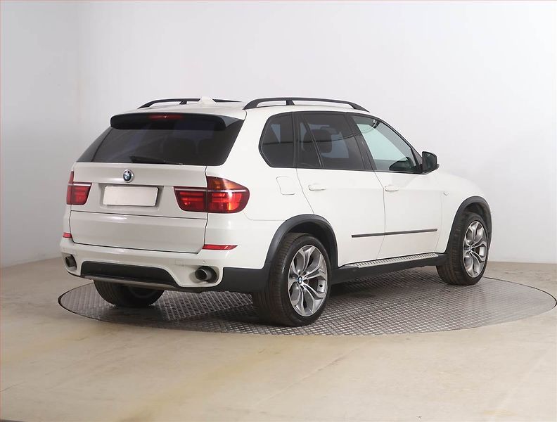 BMW X5 (2012) xDrive40d, 4X4, Automat - fotka 5 z 23