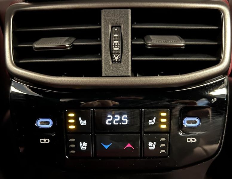 Lexus RX 500h 500H 2,4 HEV F SPORT PLUS - fotka 16 z 21