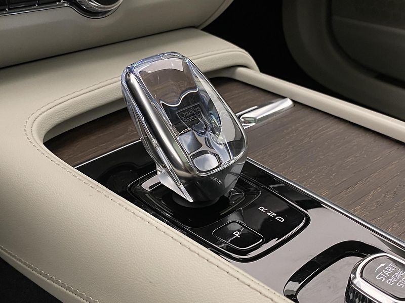 Volvo V90 B4 AWD BRIGHT PLUS AUT CZ - fotka 27 z 60