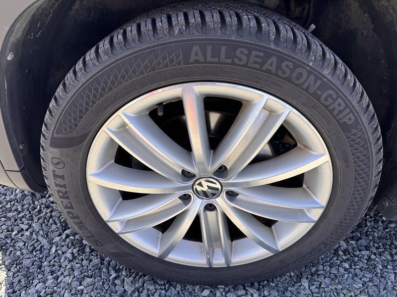 Volkswagen Tiguan LIFE,2.0 TDi,103 KW, Panorama - fotka 8 z 24